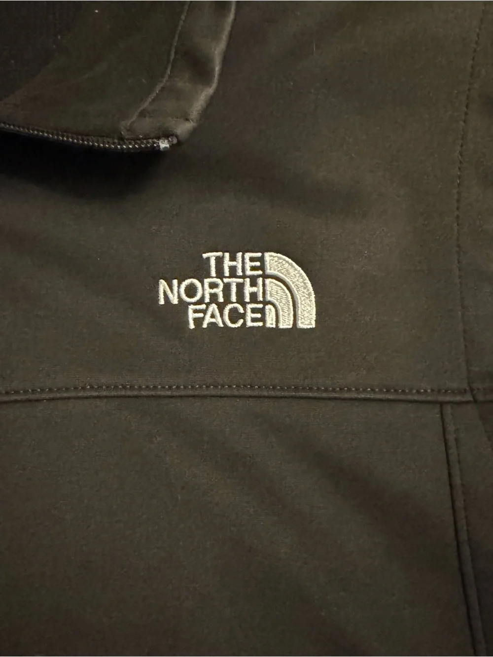The North Face Black Softshell Men’s Vest with Zip Pockets